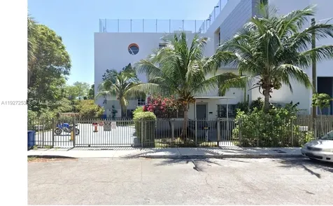 364 SW 11th Street Miami FL 33130