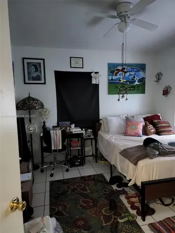 364 SW 11th Street Miami FL 33130