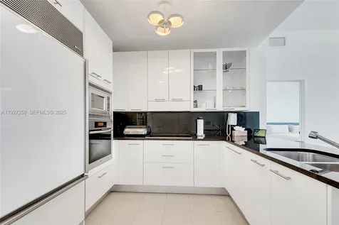 6799 Collins Avenue Miami Beach FL 33141