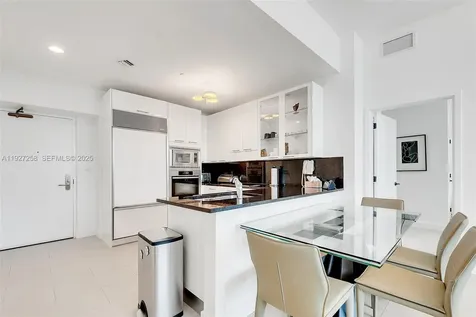 6799 Collins Avenue Miami Beach FL 33141