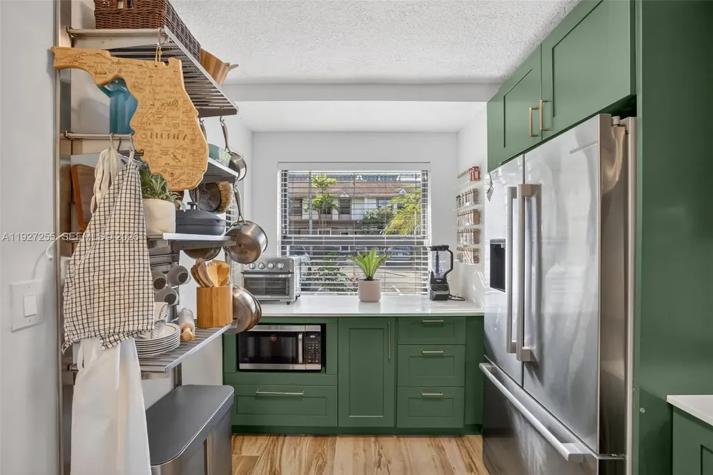 237 City View Drive Fort Lauderdale FL 33311