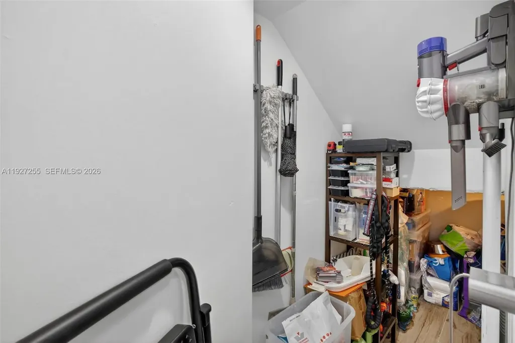 237 City View Drive Fort Lauderdale FL 33311