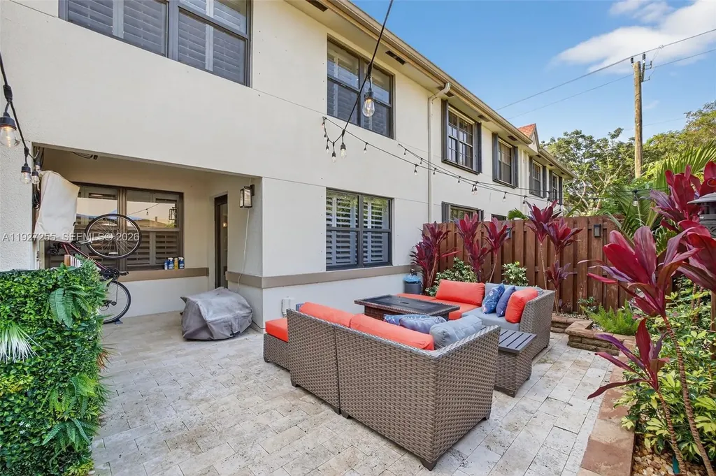 237 City View Drive Fort Lauderdale FL 33311