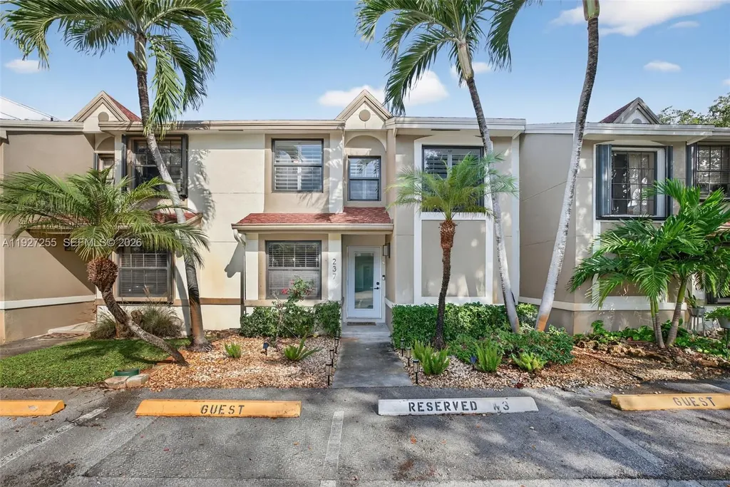 237 City View Drive Fort Lauderdale FL 33311