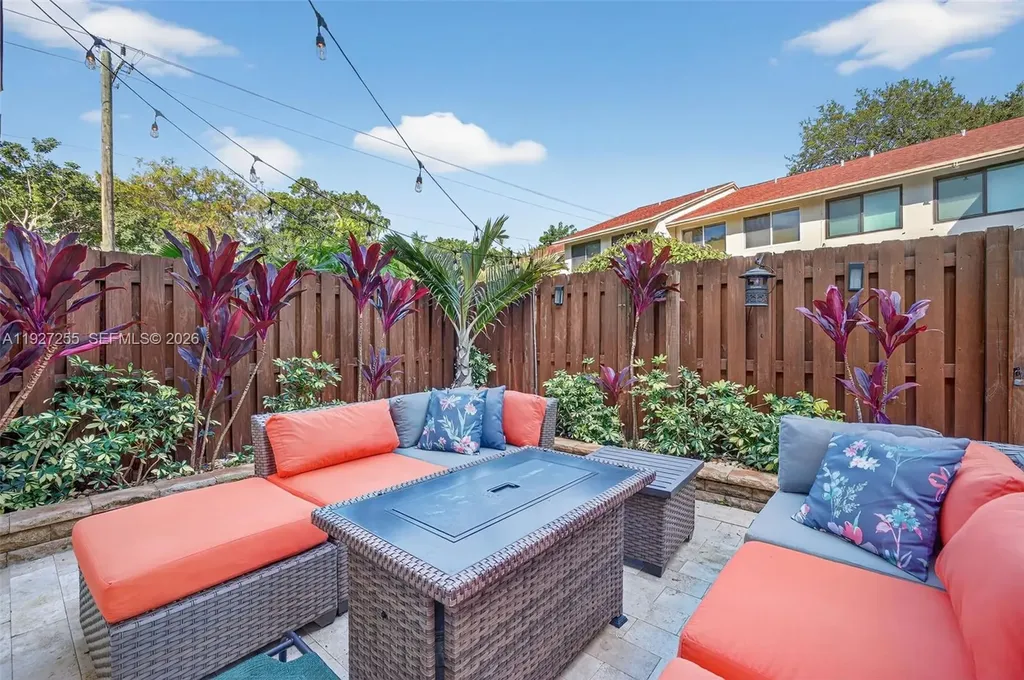 237 City View Drive Fort Lauderdale FL 33311