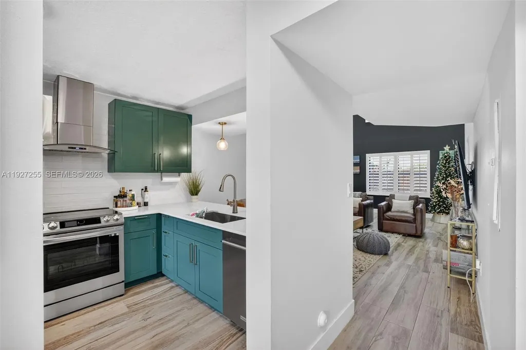 237 City View Drive Fort Lauderdale FL 33311