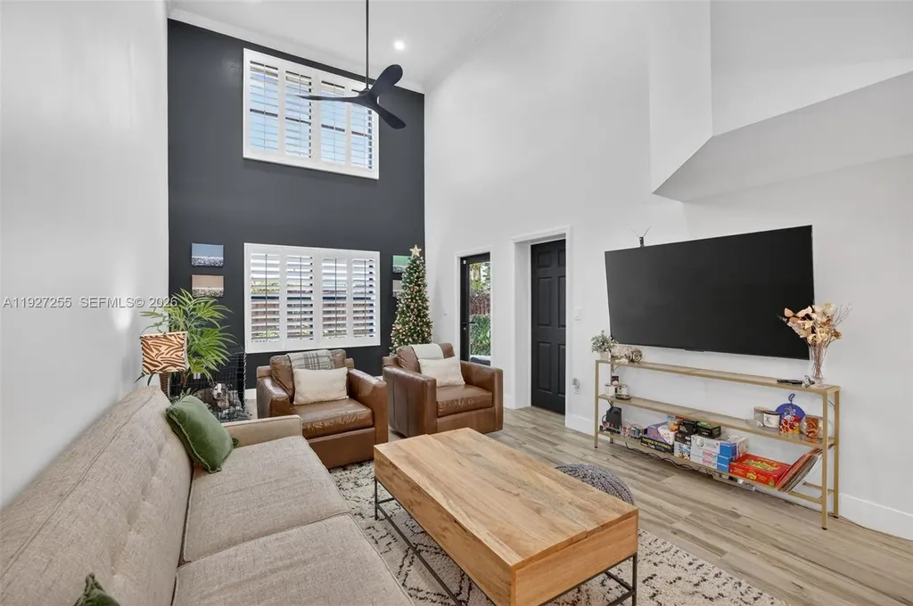 237 City View Drive Fort Lauderdale FL 33311