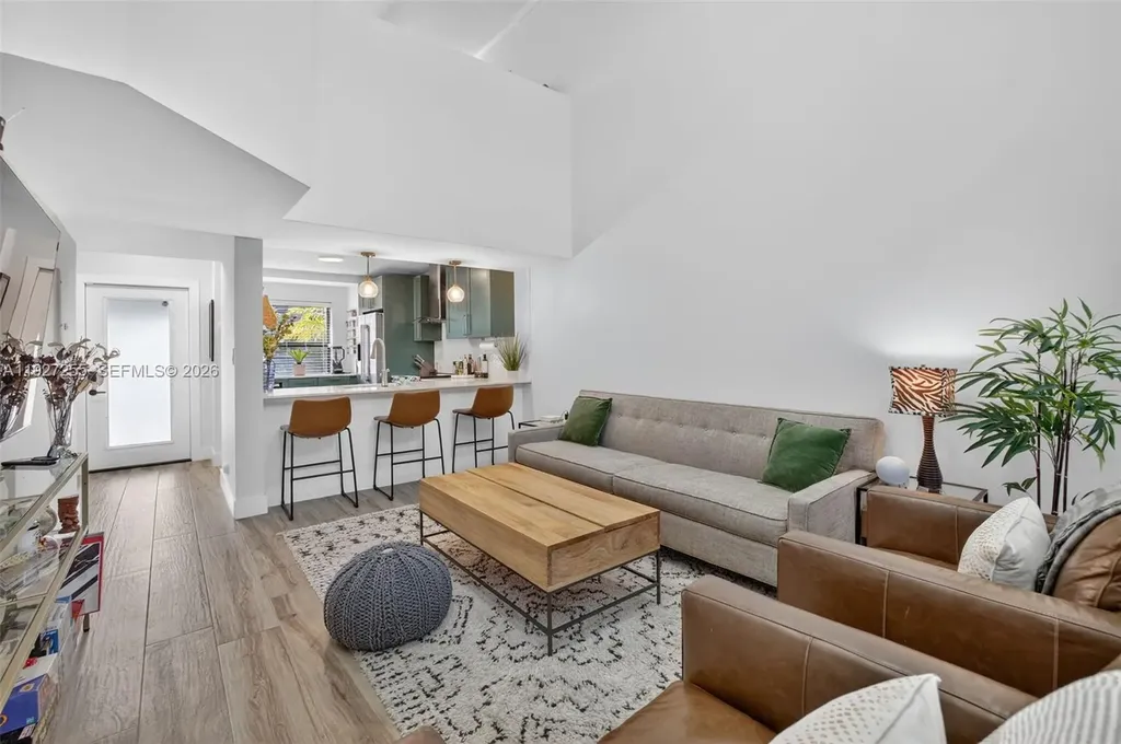 237 City View Drive Fort Lauderdale FL 33311