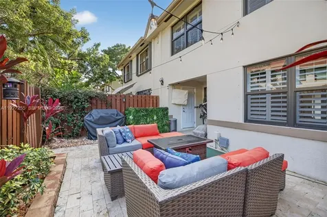 237 City View Drive Fort Lauderdale FL 33311