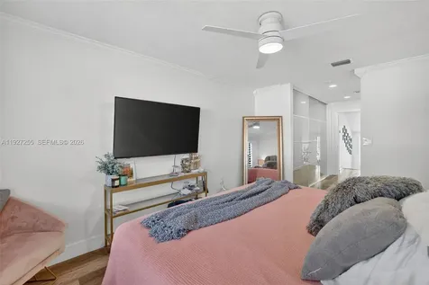 237 City View Drive Fort Lauderdale FL 33311