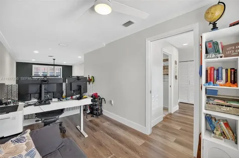 237 City View Drive Fort Lauderdale FL 33311
