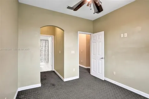 4909 Schooner Drive Fort Lauderdale FL 33312