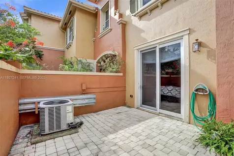 4909 Schooner Drive Fort Lauderdale FL 33312