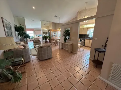 5275 Tiffany Anne Circle West Palm Beach FL 33417