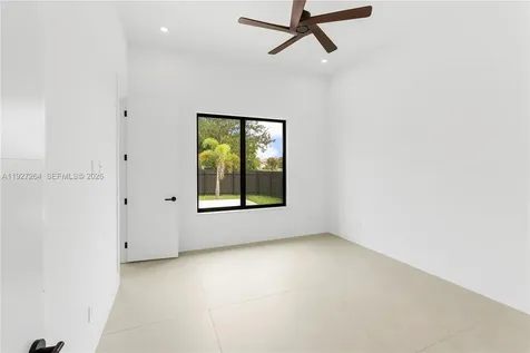 105 SW 33rd Place Cape Coral FL 33991