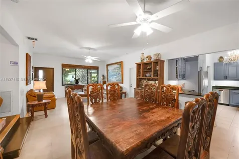 887 NE 145th Street North Miami FL 33161