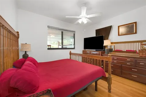 887 NE 145th Street North Miami FL 33161