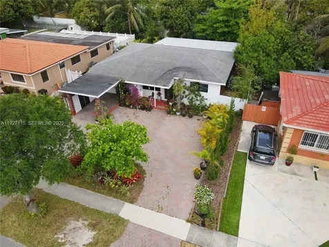 887 NE 145th Street North Miami FL 33161