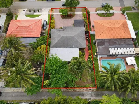 887 NE 145th Street North Miami FL 33161