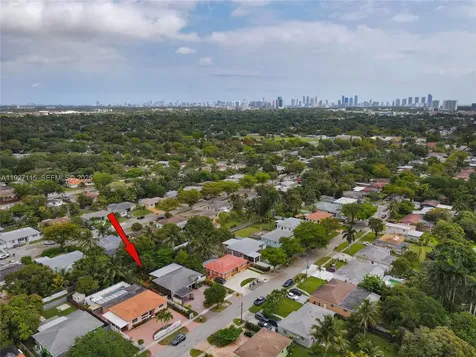 887 NE 145th Street North Miami FL 33161