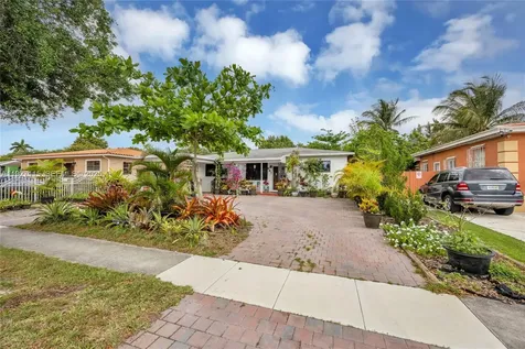 887 NE 145th Street North Miami FL 33161
