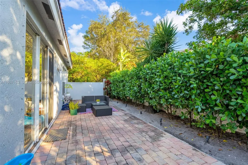 4272 N Magnolia Circle Delray Beach FL 33445