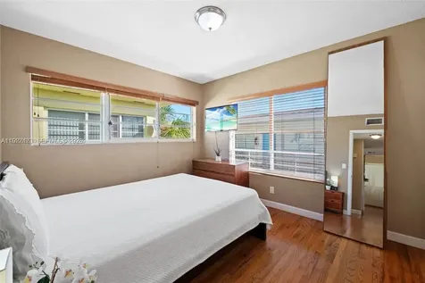 8345 Byron Avenue Miami Beach FL 33141