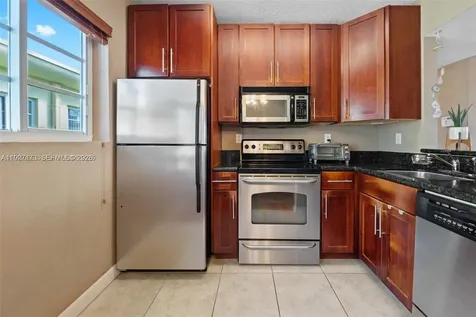 8345 Byron Avenue Miami Beach FL 33141