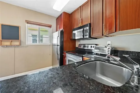 8345 Byron Avenue Miami Beach FL 33141