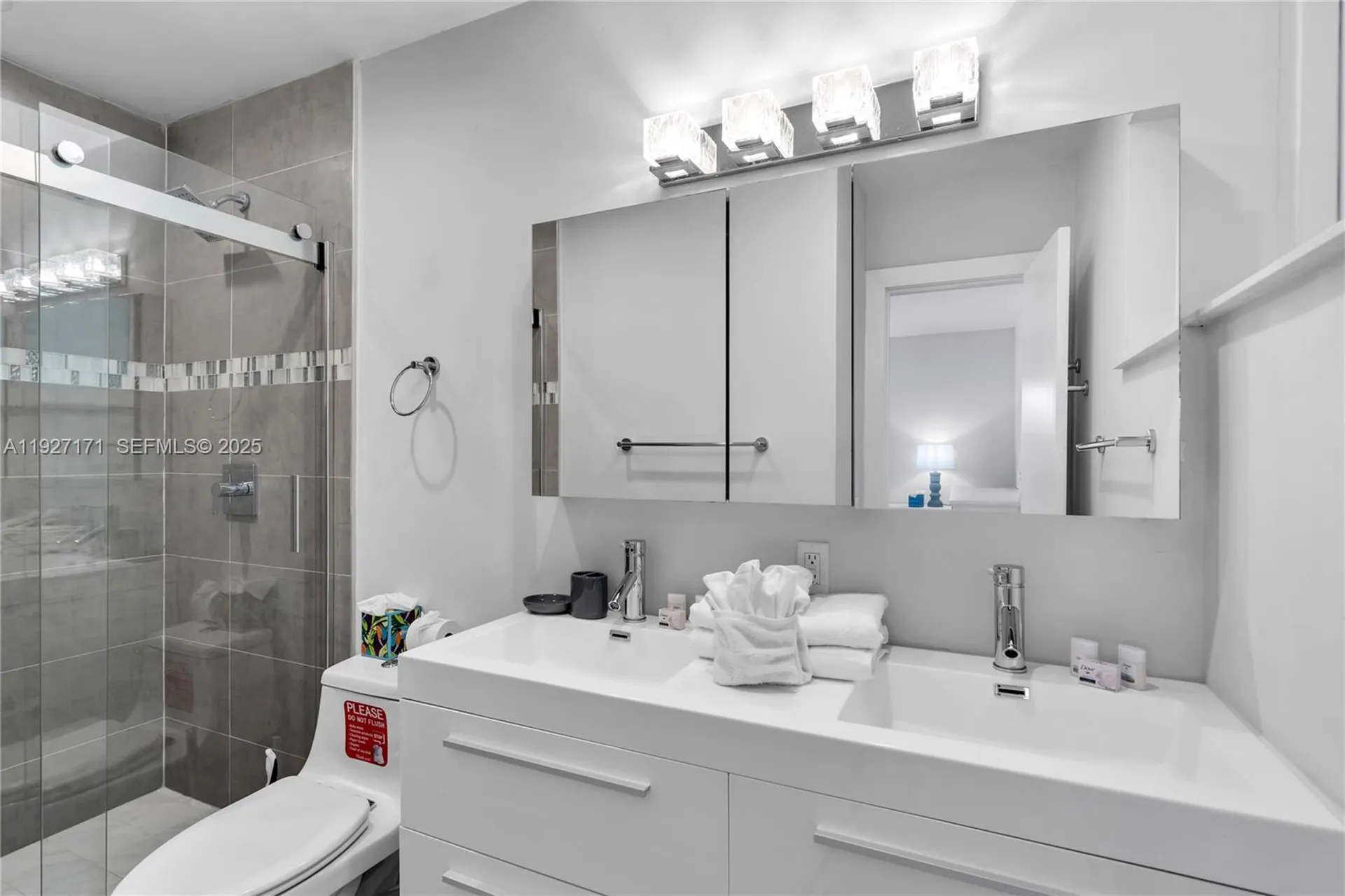 251 SE 8th Street Pompano Beach FL 33060