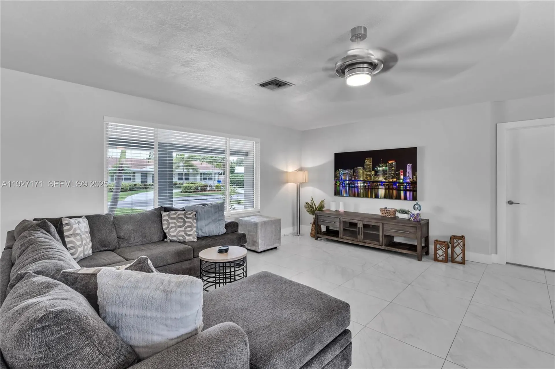 251 SE 8th Street Pompano Beach FL 33060