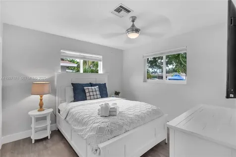 251 SE 8th Street Pompano Beach FL 33060