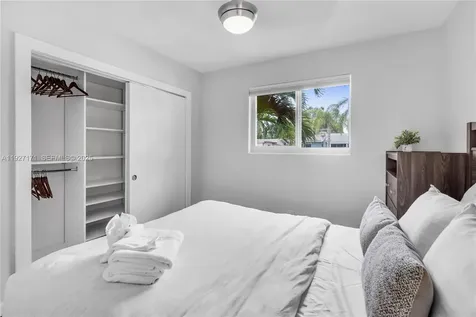 251 SE 8th Street Pompano Beach FL 33060