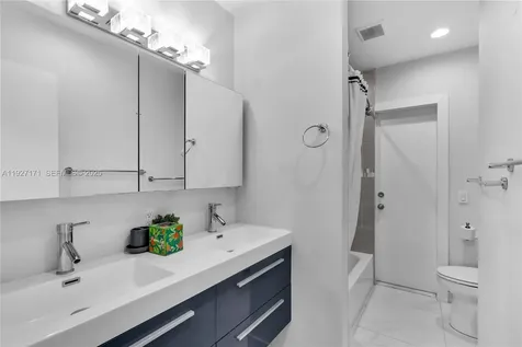 251 SE 8th Street Pompano Beach FL 33060