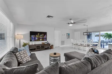251 SE 8th Street Pompano Beach FL 33060