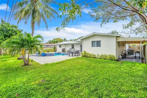 251 SE 8th Street Pompano Beach FL 33060