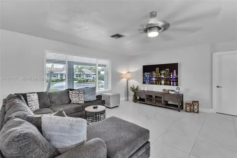 251 SE 8th Street Pompano Beach FL 33060