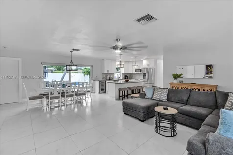 251 SE 8th Street Pompano Beach FL 33060