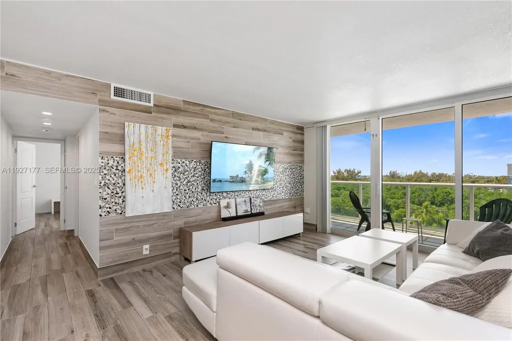 100 Bayview Drive Sunny Isles Beach FL 33160