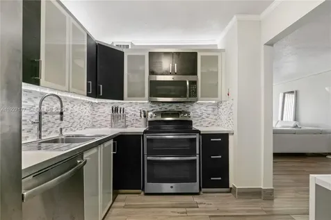 100 Bayview Drive Sunny Isles Beach FL 33160