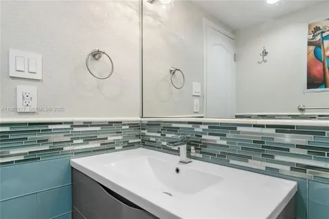 100 Bayview Drive Sunny Isles Beach FL 33160