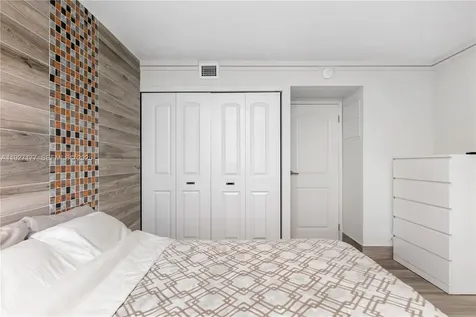 100 Bayview Drive Sunny Isles Beach FL 33160