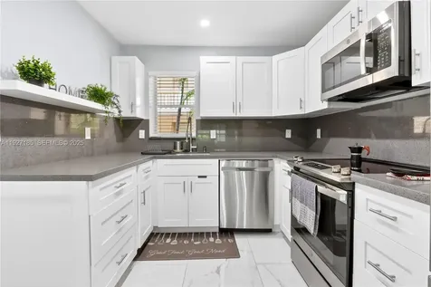 410 SE 2nd Street Hallandale Beach FL 33009