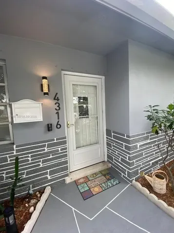 4316 Jackson Street Hollywood FL 33021