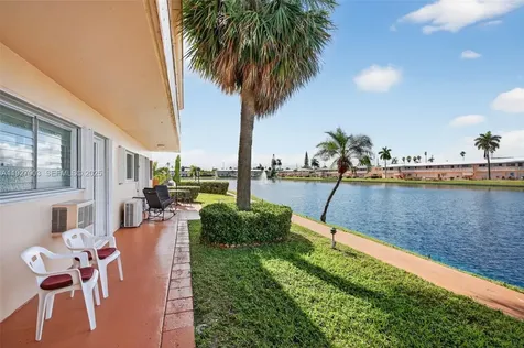 800 SW 10th Terrace Hallandale Beach FL 33009