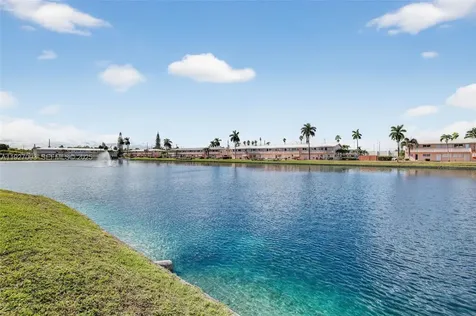 800 SW 10th Terrace Hallandale Beach FL 33009