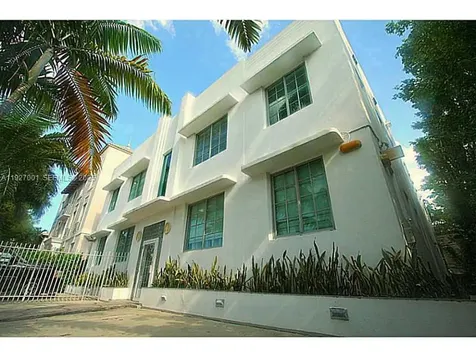 526 15 Street Miami Beach FL 33139