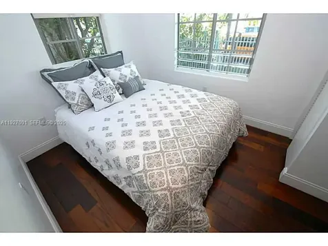 526 15 Street Miami Beach FL 33139