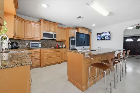 713 Diplomat Parkway Hallandale Beach FL 33009