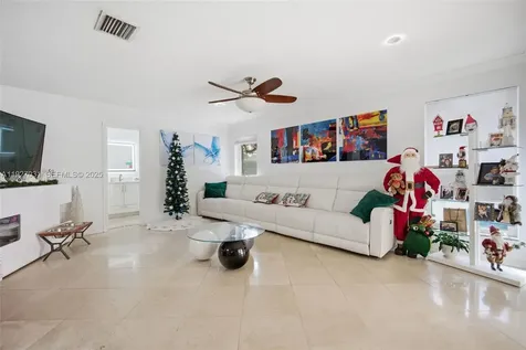 713 Diplomat Parkway Hallandale Beach FL 33009